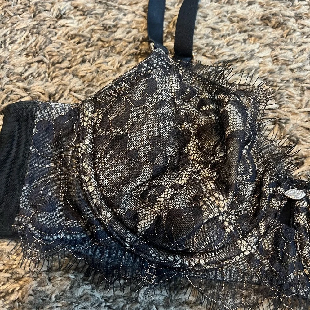 Sofia Vergara Intimates black lace bralette unlined size 34B - Picture 3 of 6